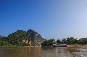 Picture of PAKBENG > PAK OU > LUANG PRABANG